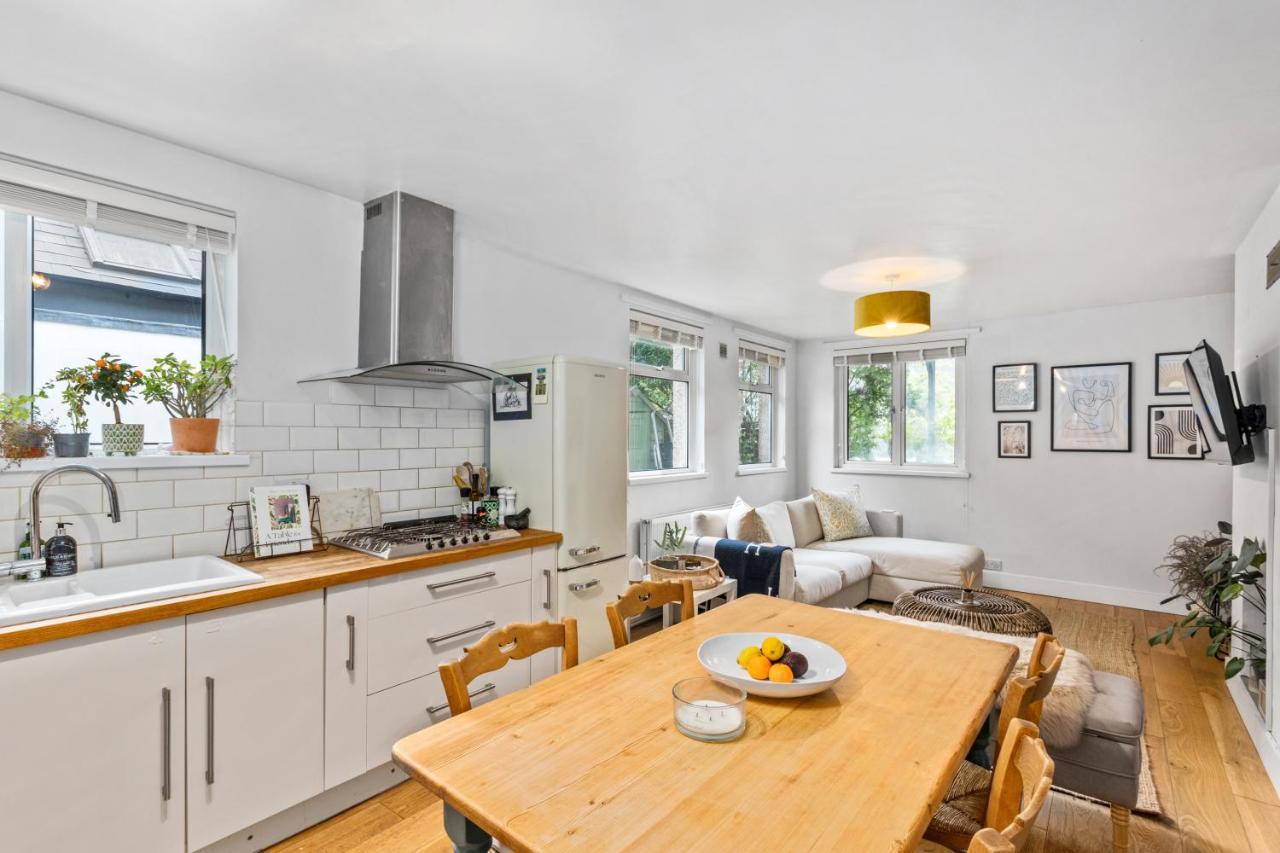 Appartamento Lovely 2 Bed Streatham With Outside Dining