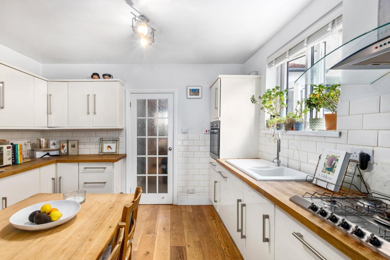 Appartamento Lovely 2 Bed Streatham With Outside Dining *